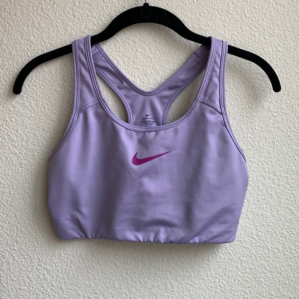 ✨Nike dri fit lilac sports bra✨